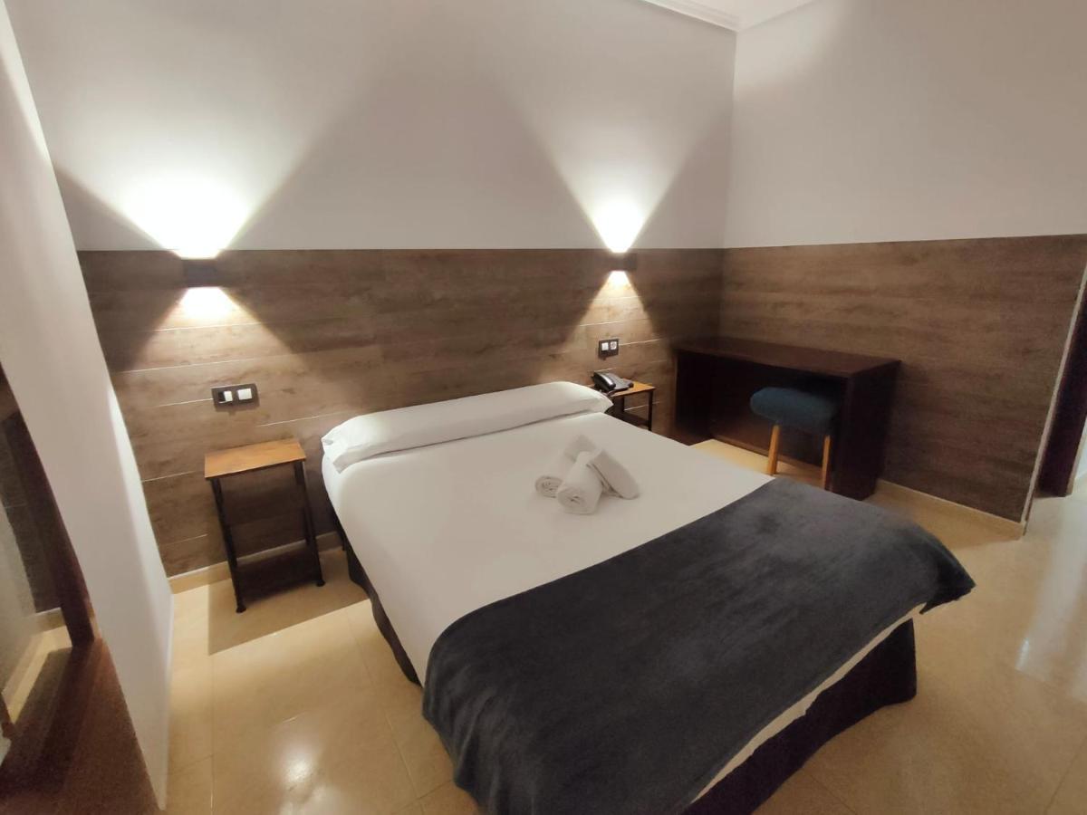 Hotel Artxanda Bilbao, Parking Gratuito En El Exterior Junto Al Hotel (Adults Only) エクステリア 写真