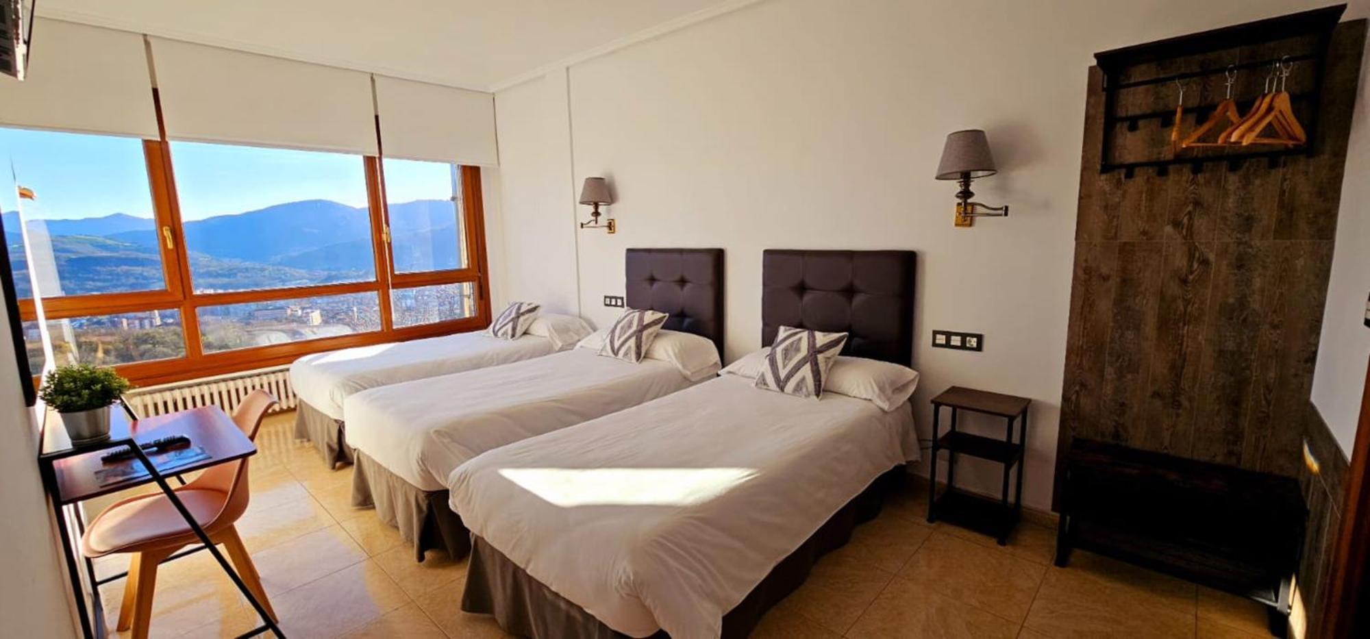 Hotel Artxanda Bilbao, Parking Gratuito En El Exterior Junto Al Hotel (Adults Only) エクステリア 写真