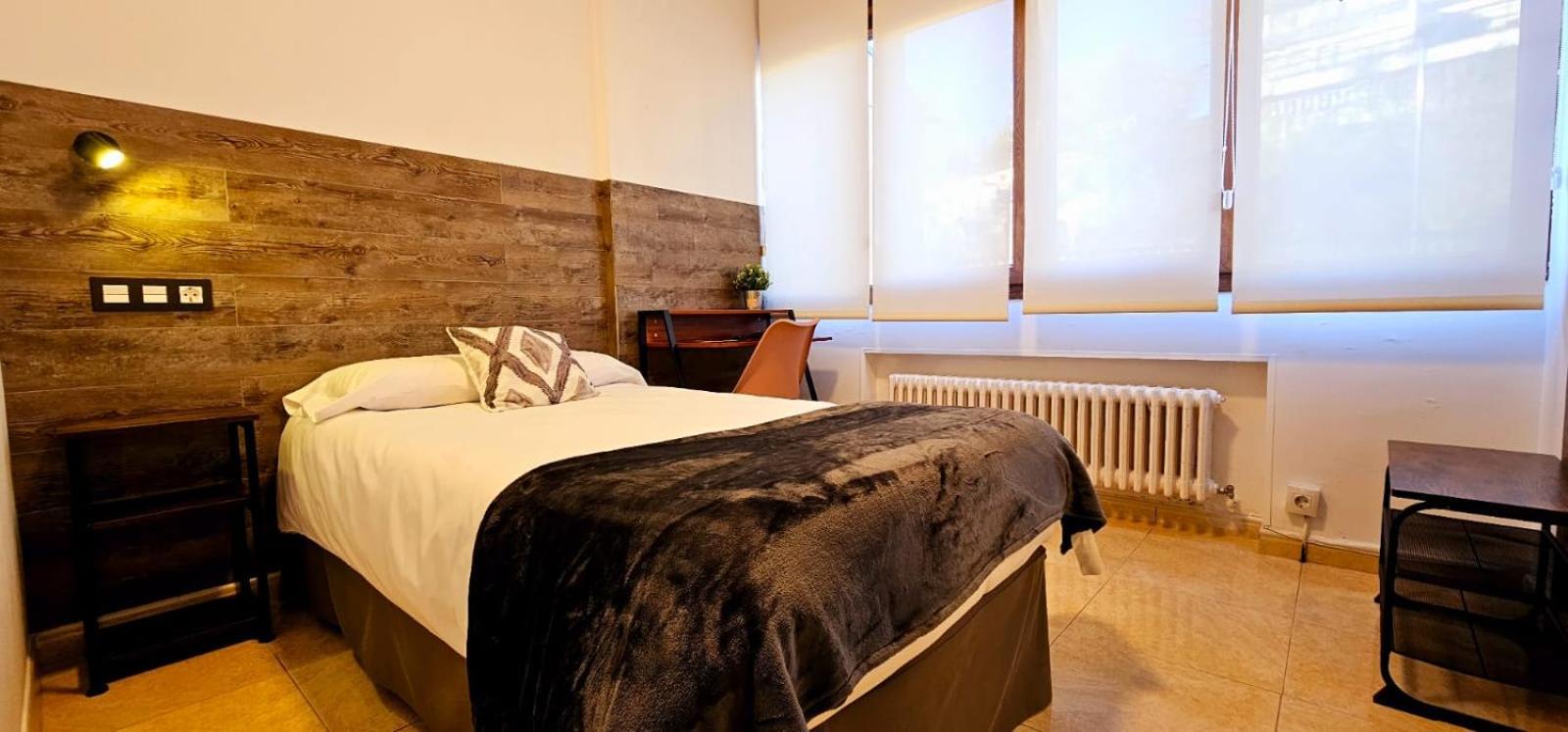 Hotel Artxanda Bilbao, Parking Gratuito En El Exterior Junto Al Hotel (Adults Only) エクステリア 写真