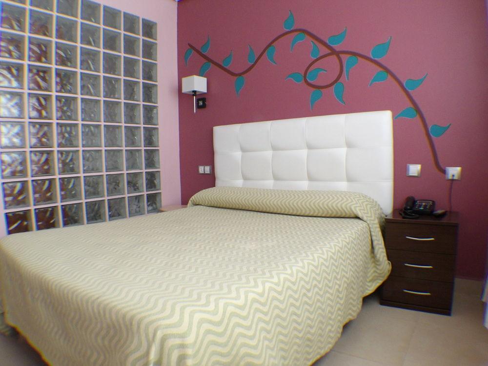 Hotel Artxanda Bilbao, Parking Gratuito En El Exterior Junto Al Hotel (Adults Only) エクステリア 写真